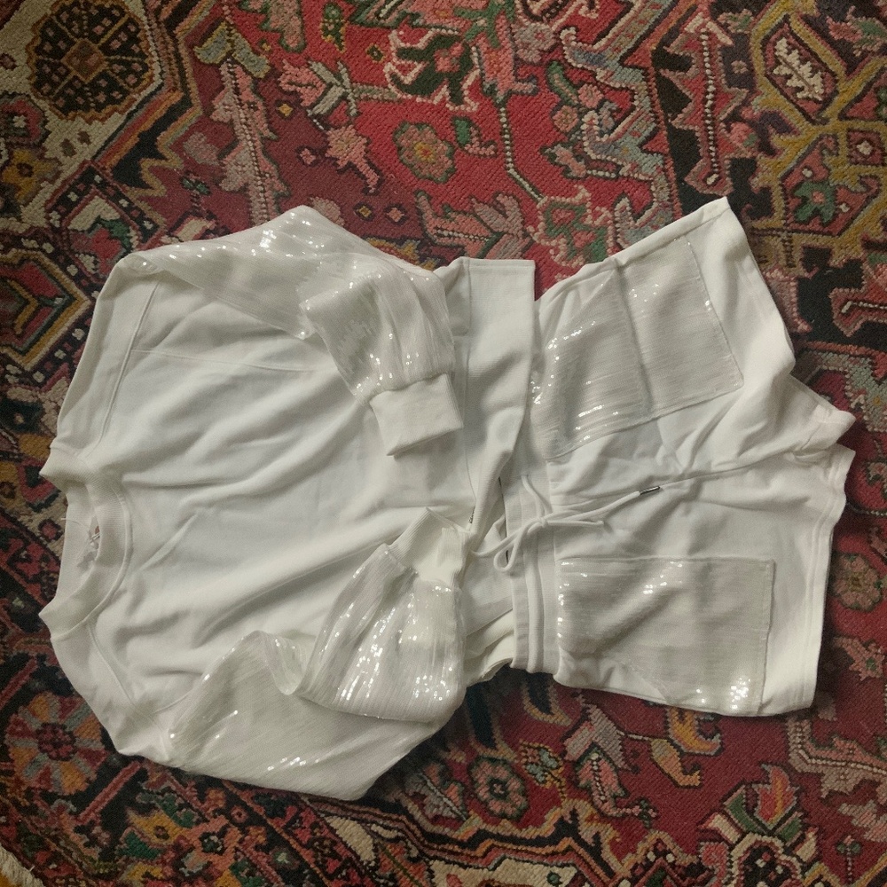 Lounge shorts set with sequins